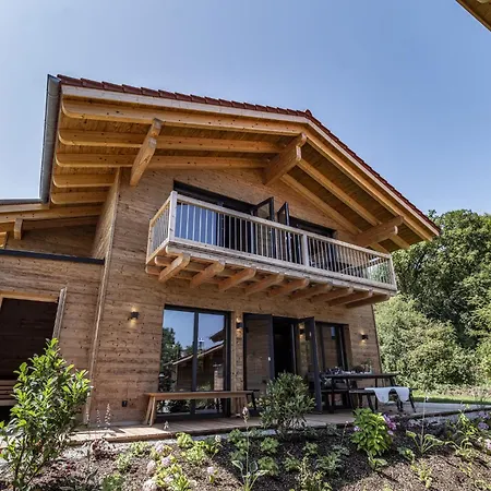 Alpesi faház Luxus-Chalet Mit Eigener Sauna Im Vital Camp Bayerbach *
