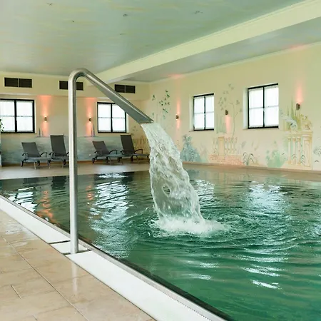 Luxus-Chalet Mit Eigener Sauna Im Vital Camp Bayerbach * Bayerbach